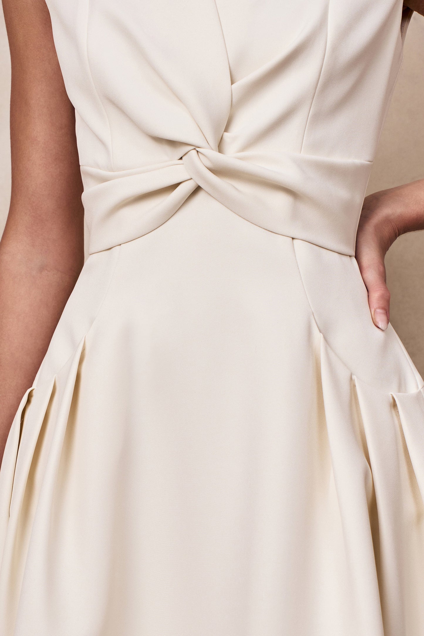 Kylen | Cream V-Neck Midi Dress
