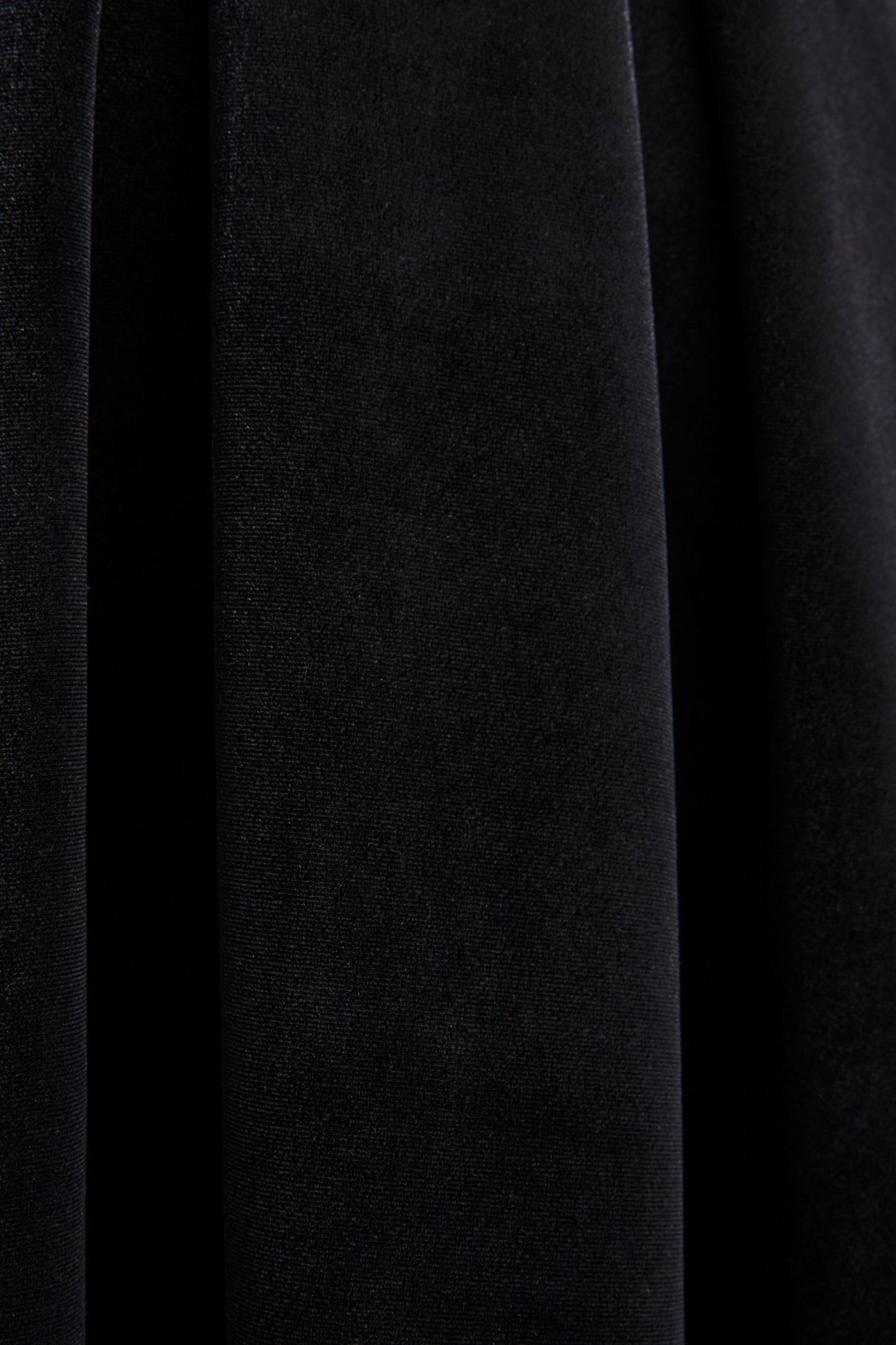 Seraphic | Black Velvet Puff-Sleeve Midi Dress