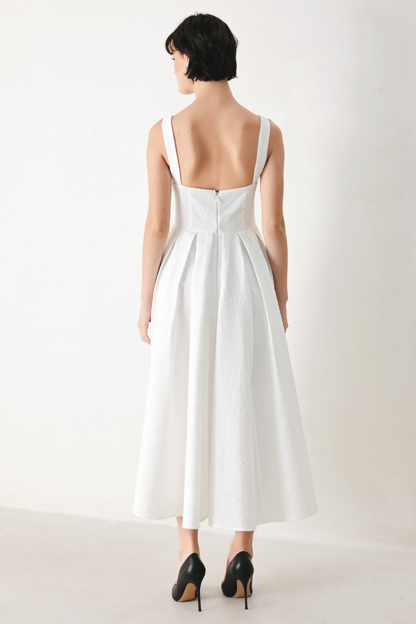 ECHO IN WHITE MIDI DRESS