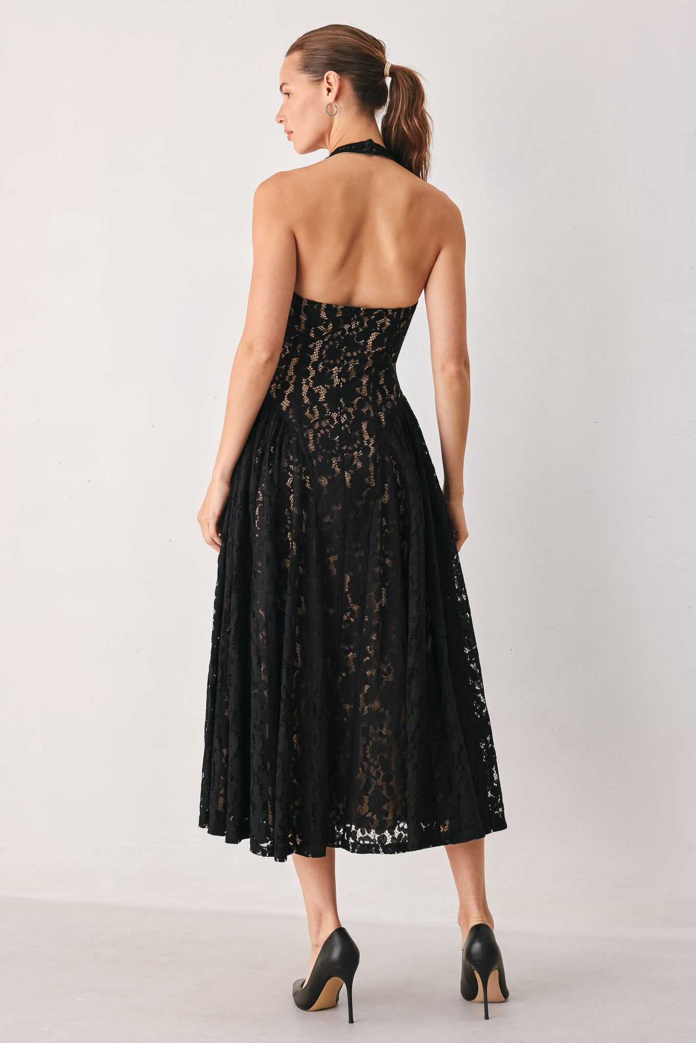 MIDNIGHT OBSIDIAN BLACK LACE HALTER MIDI DRESS