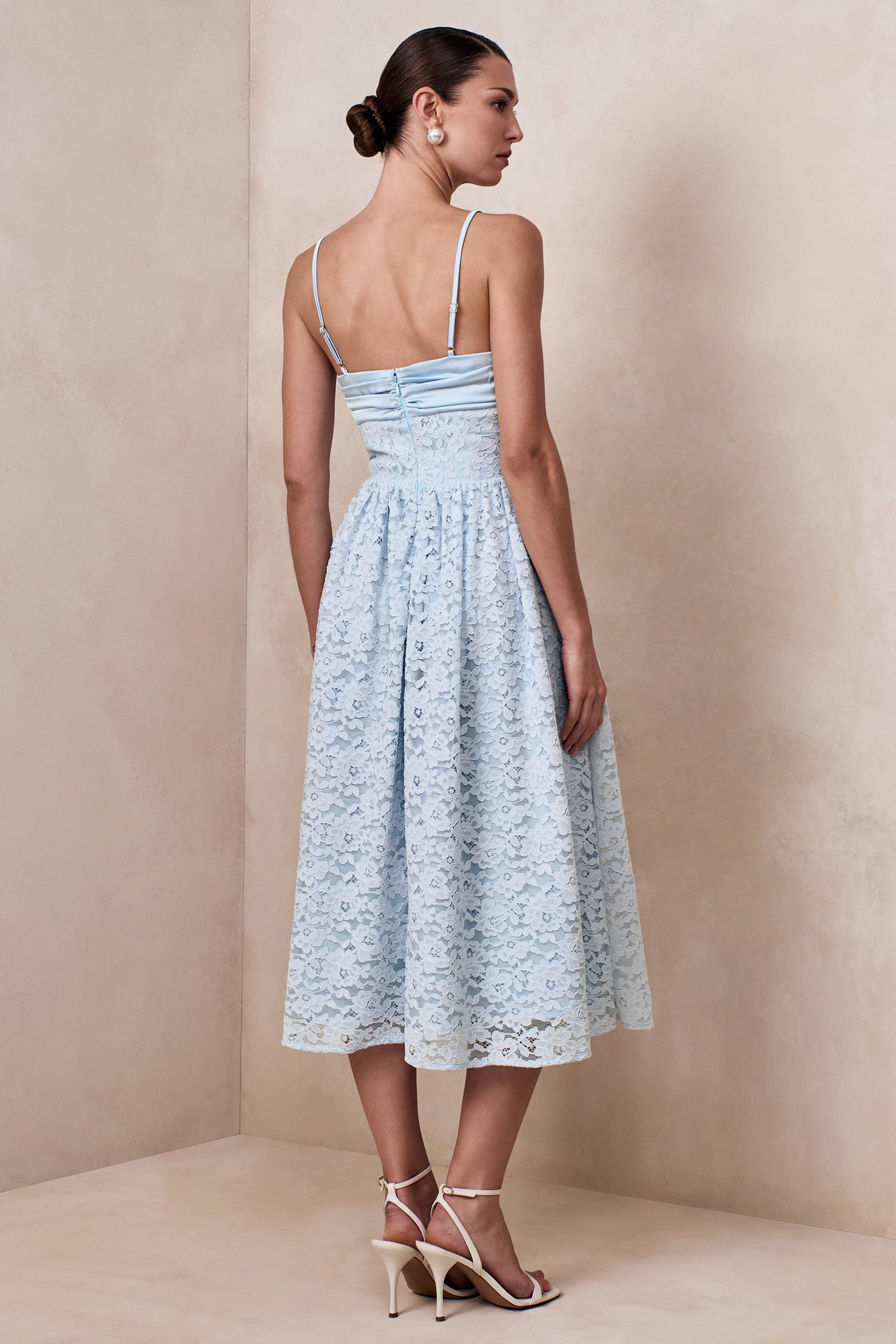 Gloriana | Powder Blue Lace Sweetheart-Neck Midi Dress