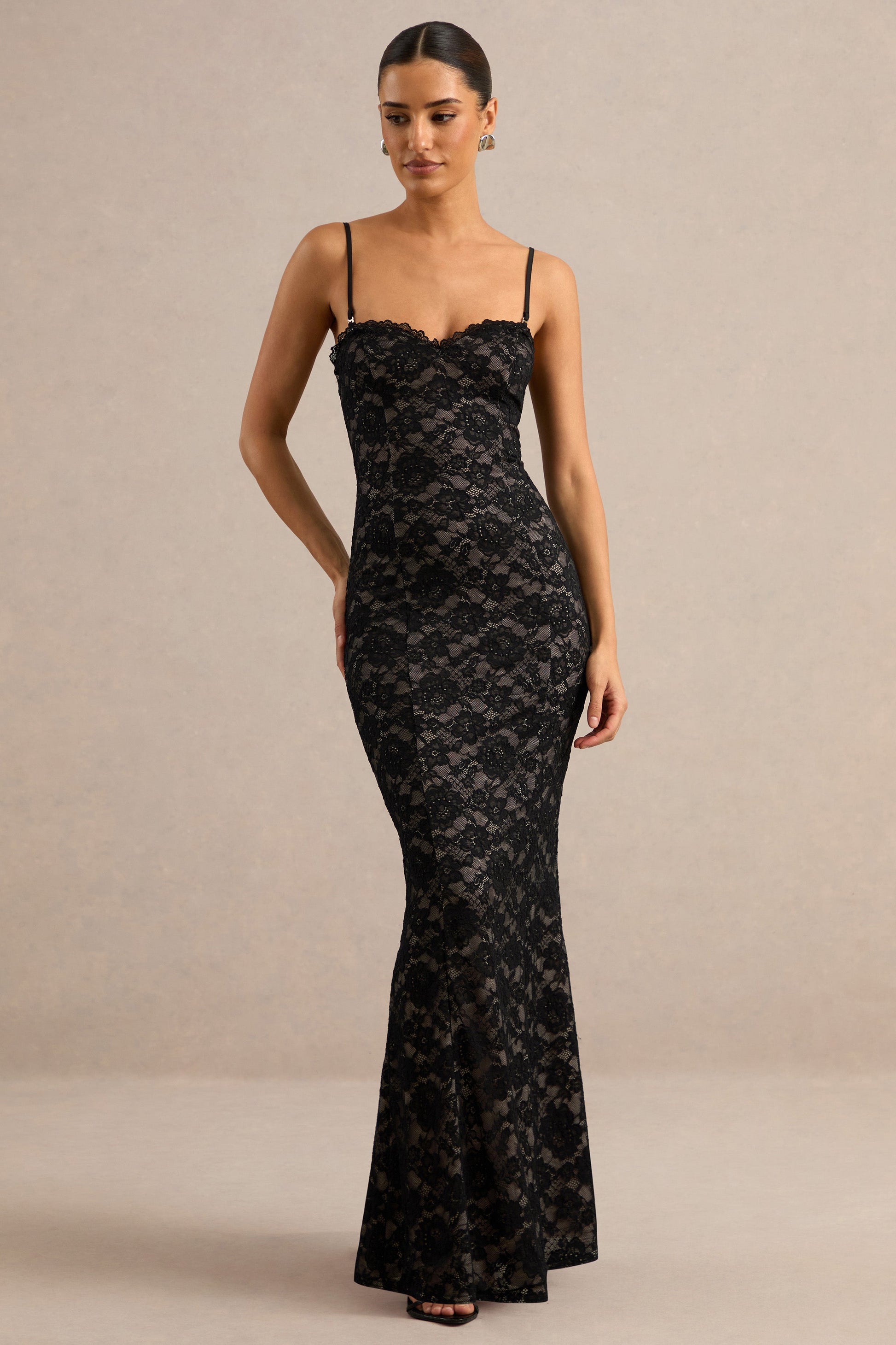 Mirellia | Black Lace Sweetheart-Neck Maxi Dress