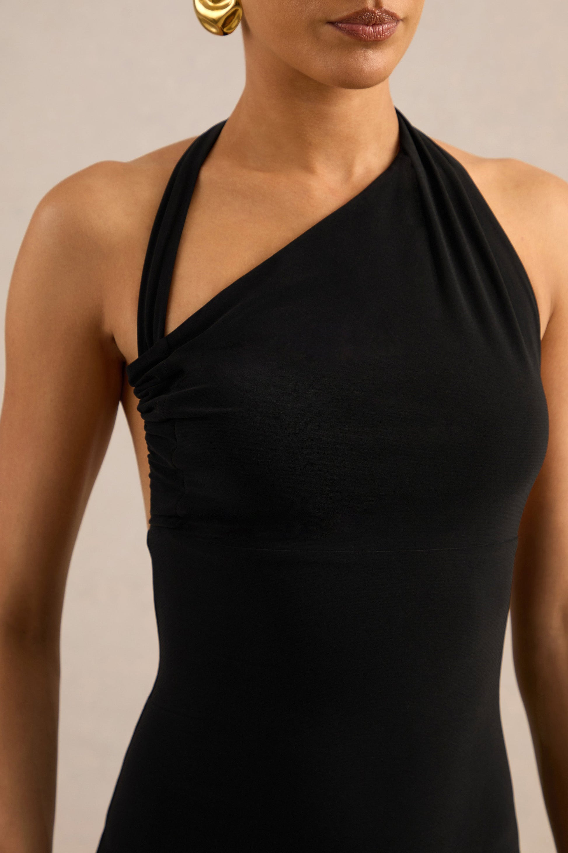 Delisse | Black Asymmetric-Neck Maxi Dress