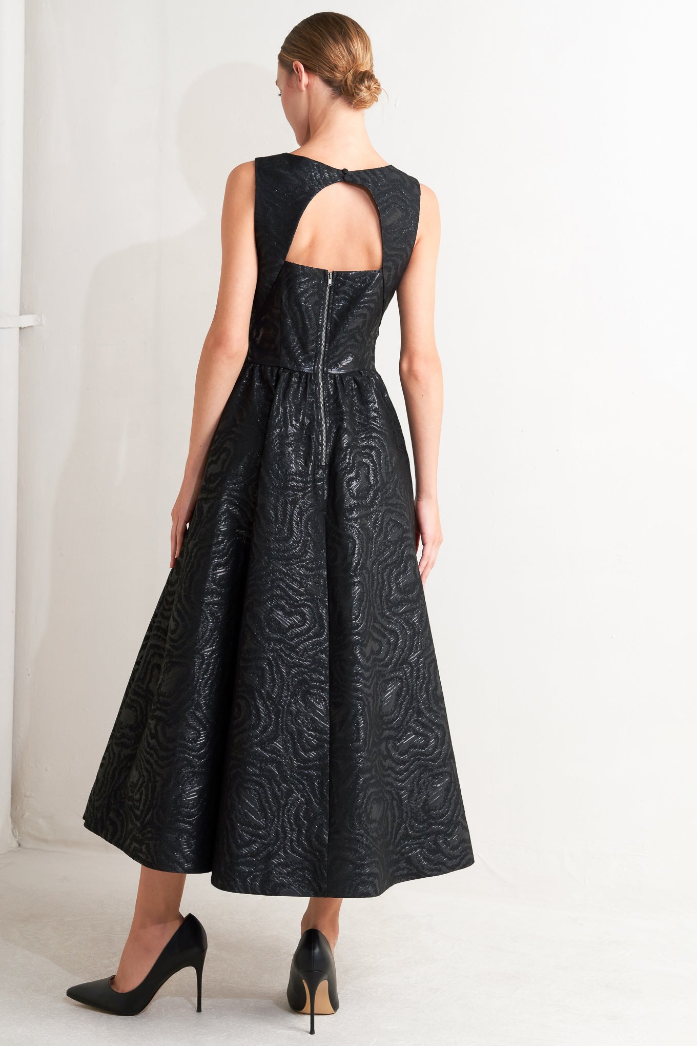 TEXTURED BLACK MIDI DRESS WITH OPEN BACK FINAL