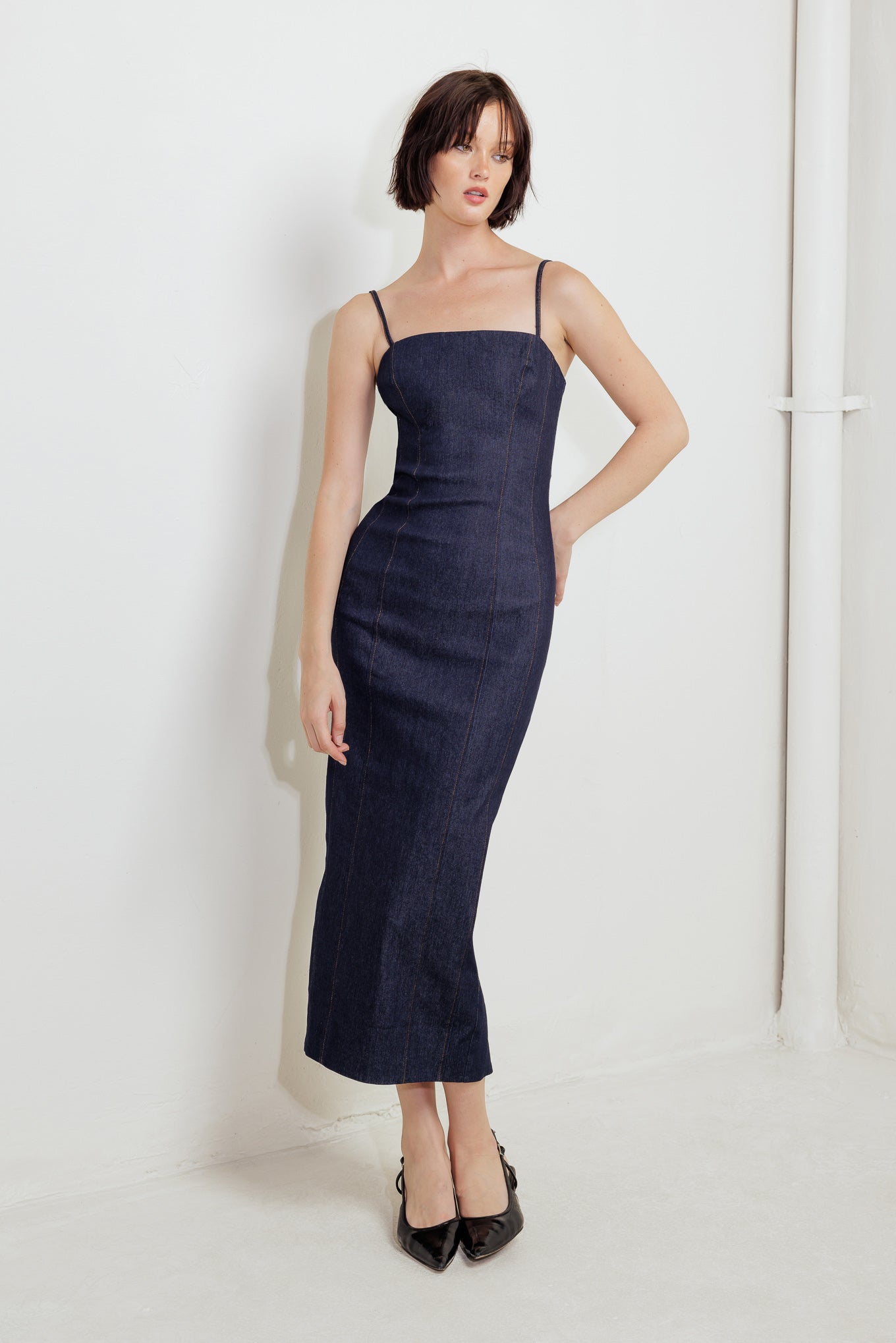 CAROLLA POINT FITTED DARK DENIM DRESS