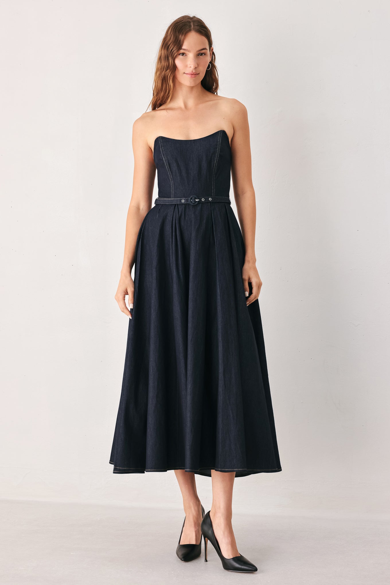PARTY MUSE STRAPLESS DARK DENIM MIDI DRESS