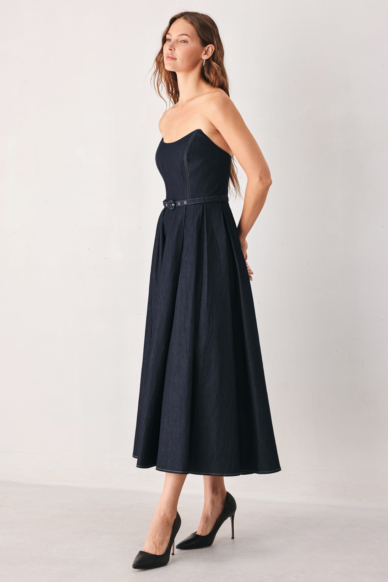PARTY MUSE STRAPLESS DARK DENIM MIDI DRESS