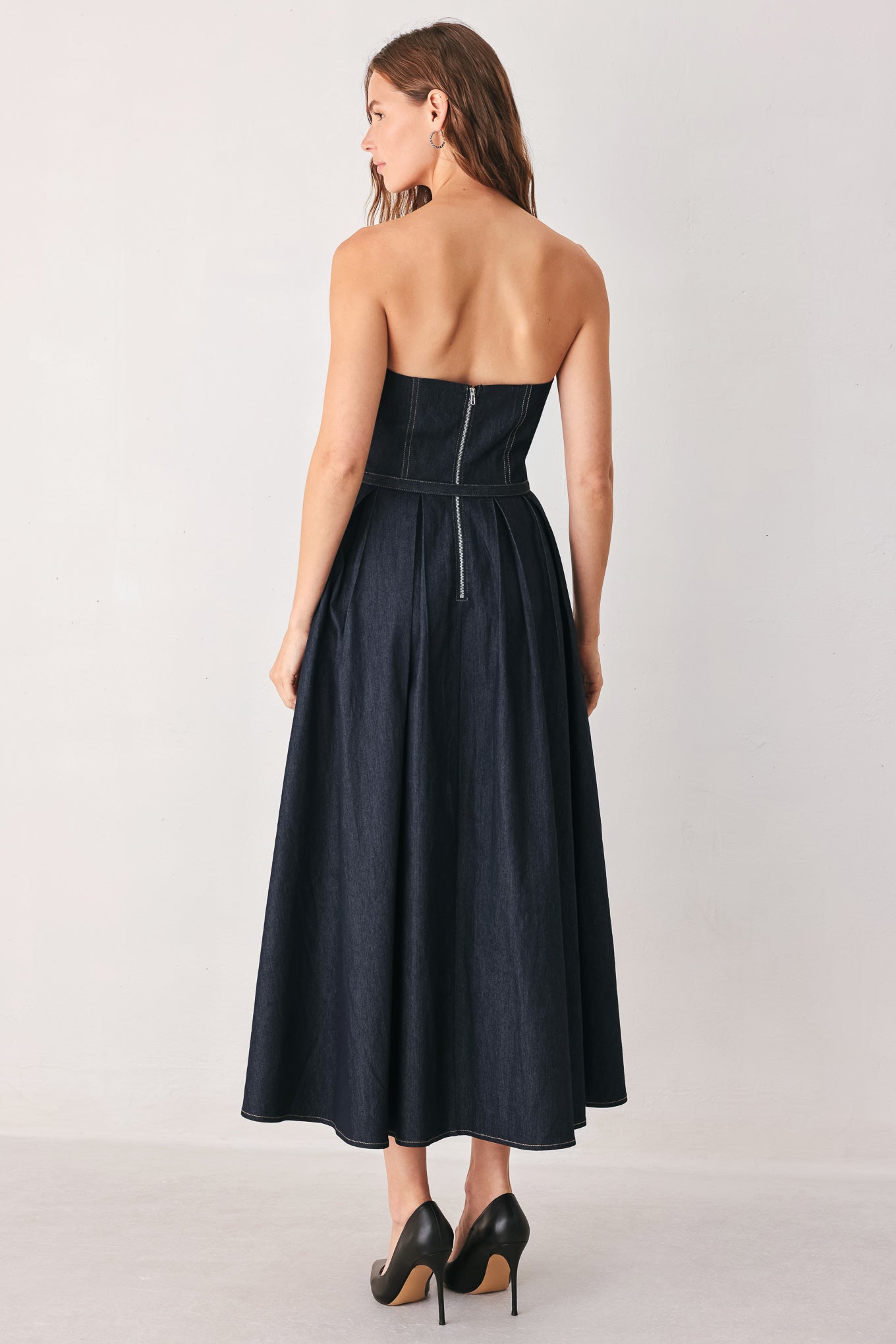 PARTY MUSE STRAPLESS DARK DENIM MIDI DRESS