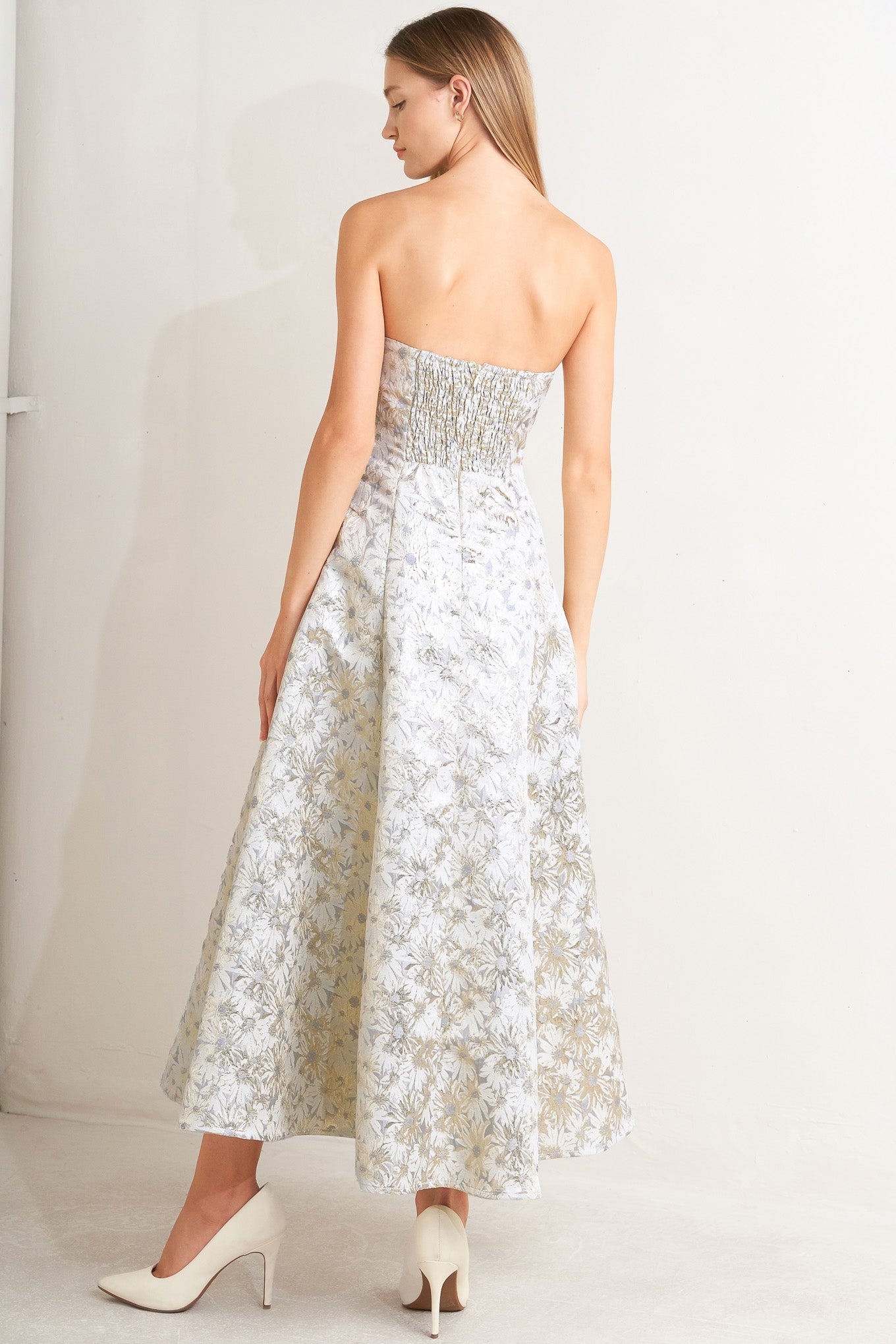 WHITE & GOLD JACQUARD STRAPLESS MIDI DRESS