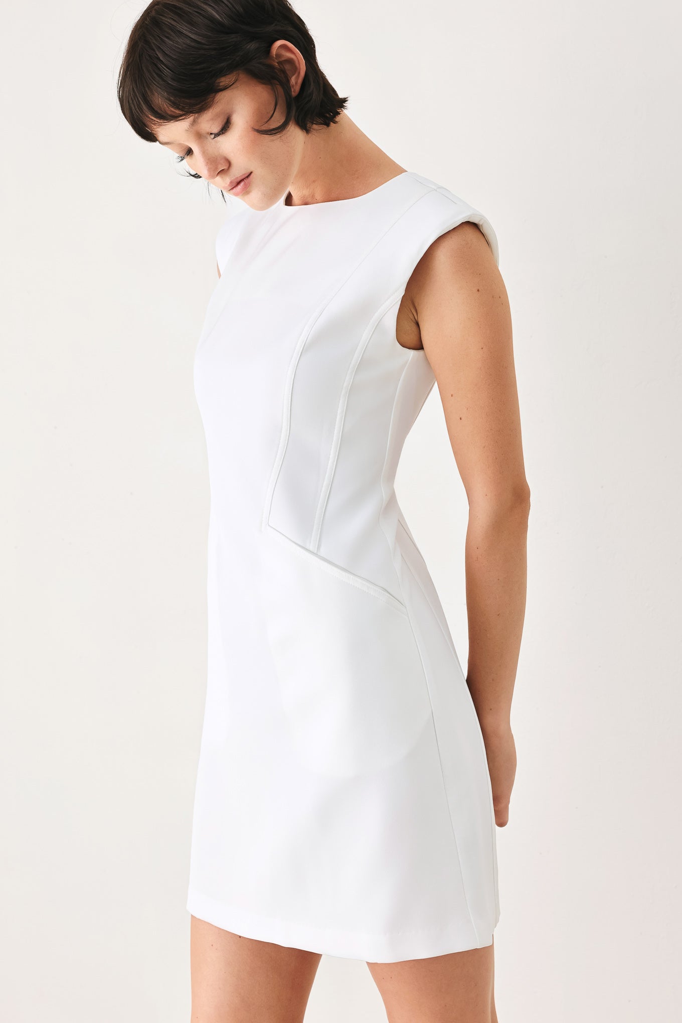 THE MODERN ICON MINI SHIFT DRESS