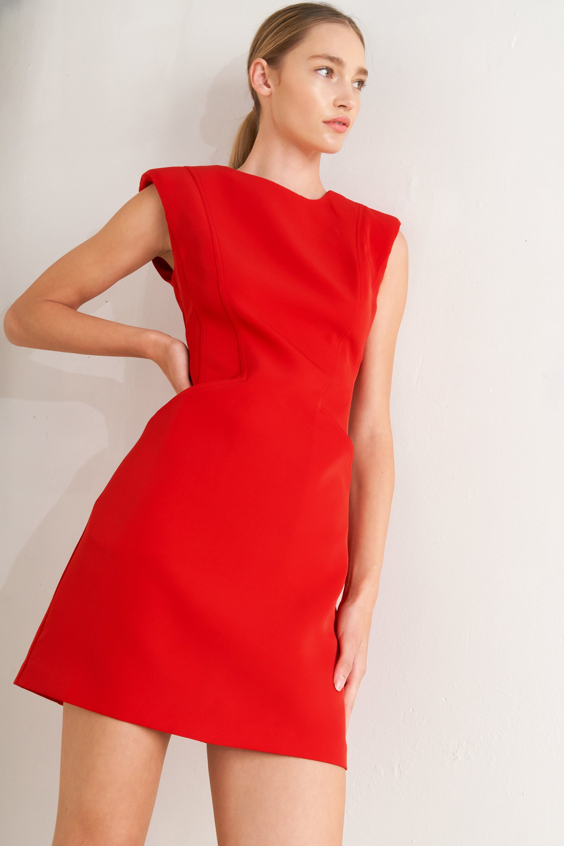 THE MODERN ICON MINI SHIFT DRESS