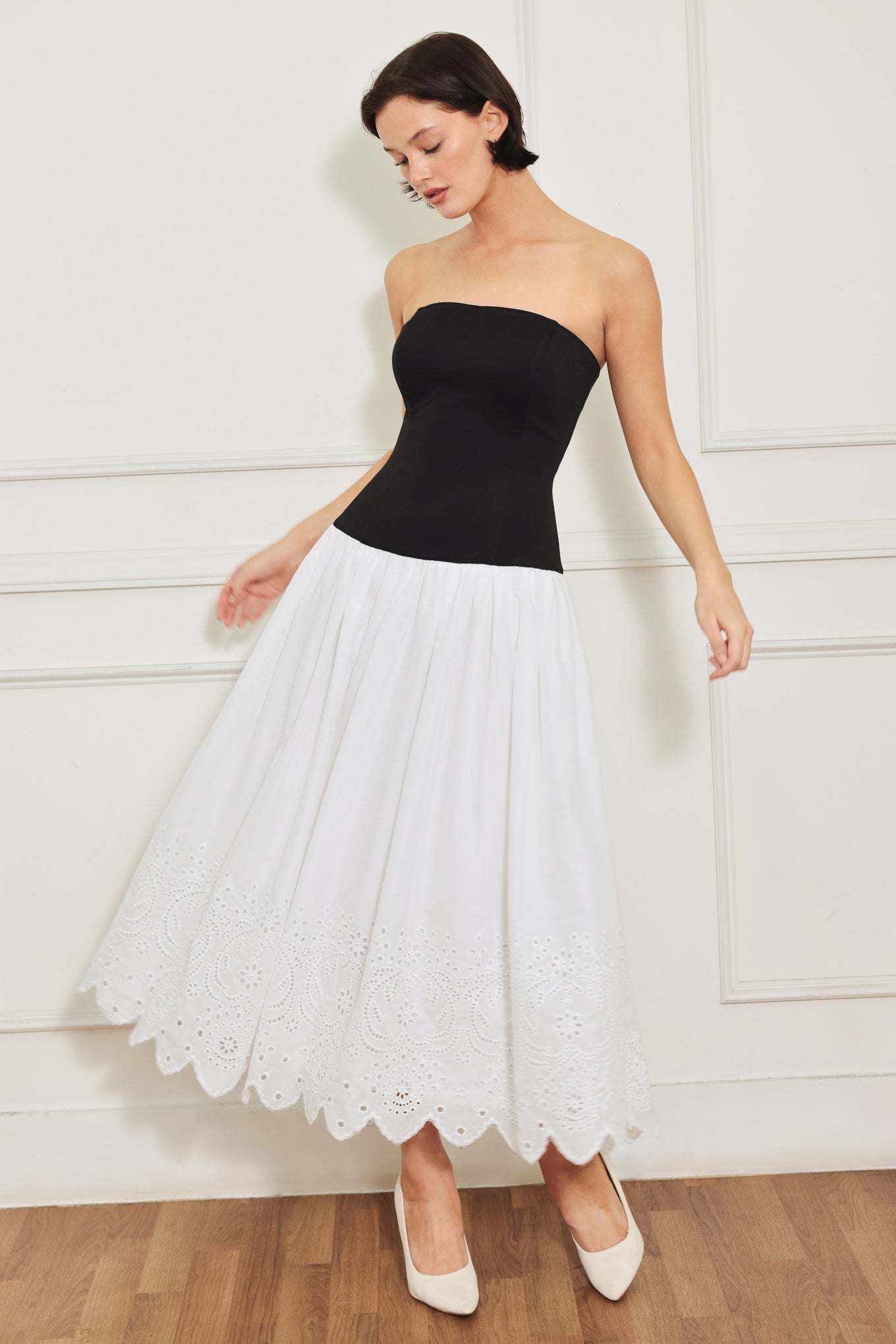 SOFT SPOKEN BEAUTY KNIT BLACK & WHITE MIDI DRESS