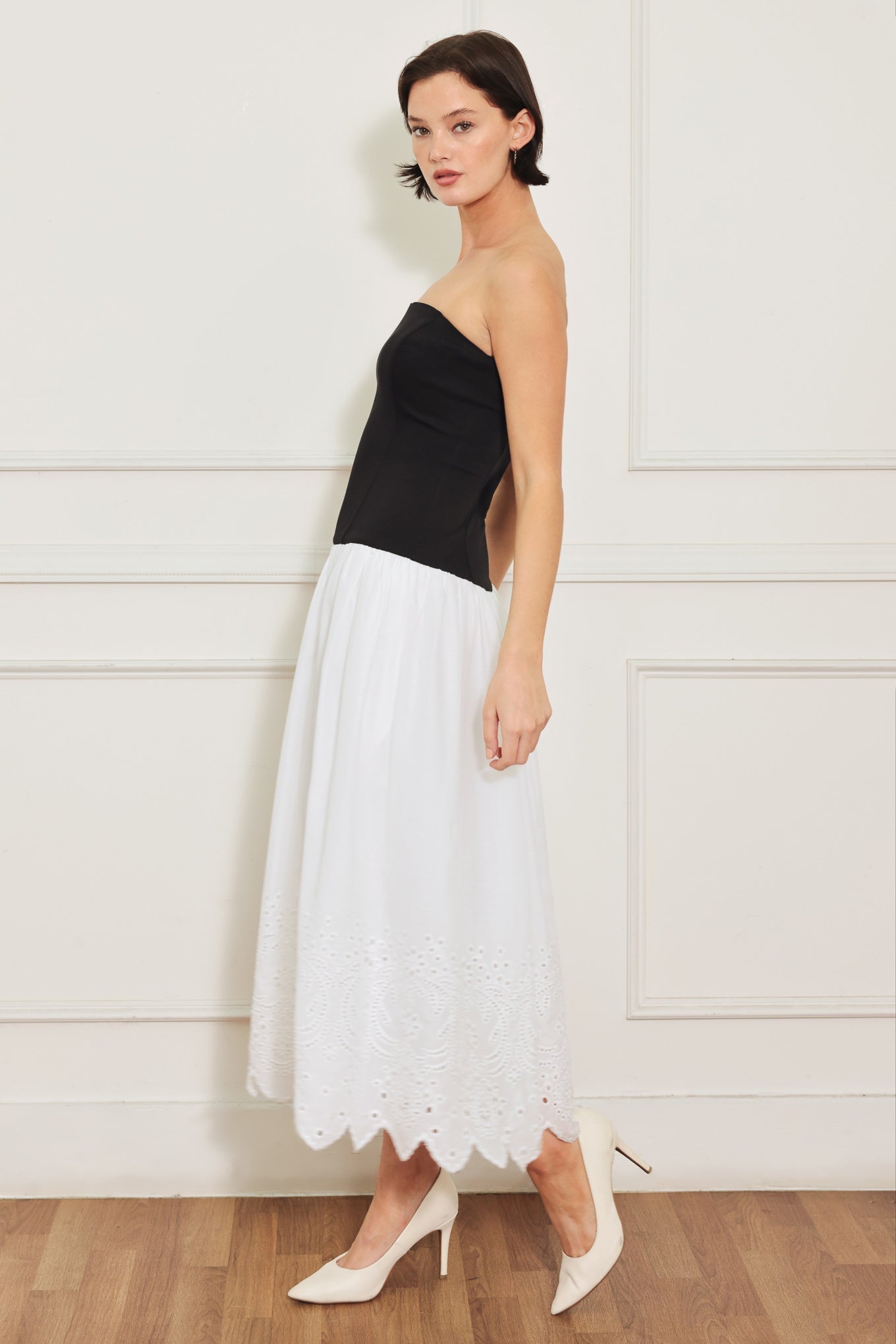 SOFT SPOKEN BEAUTY KNIT BLACK & WHITE MIDI DRESS