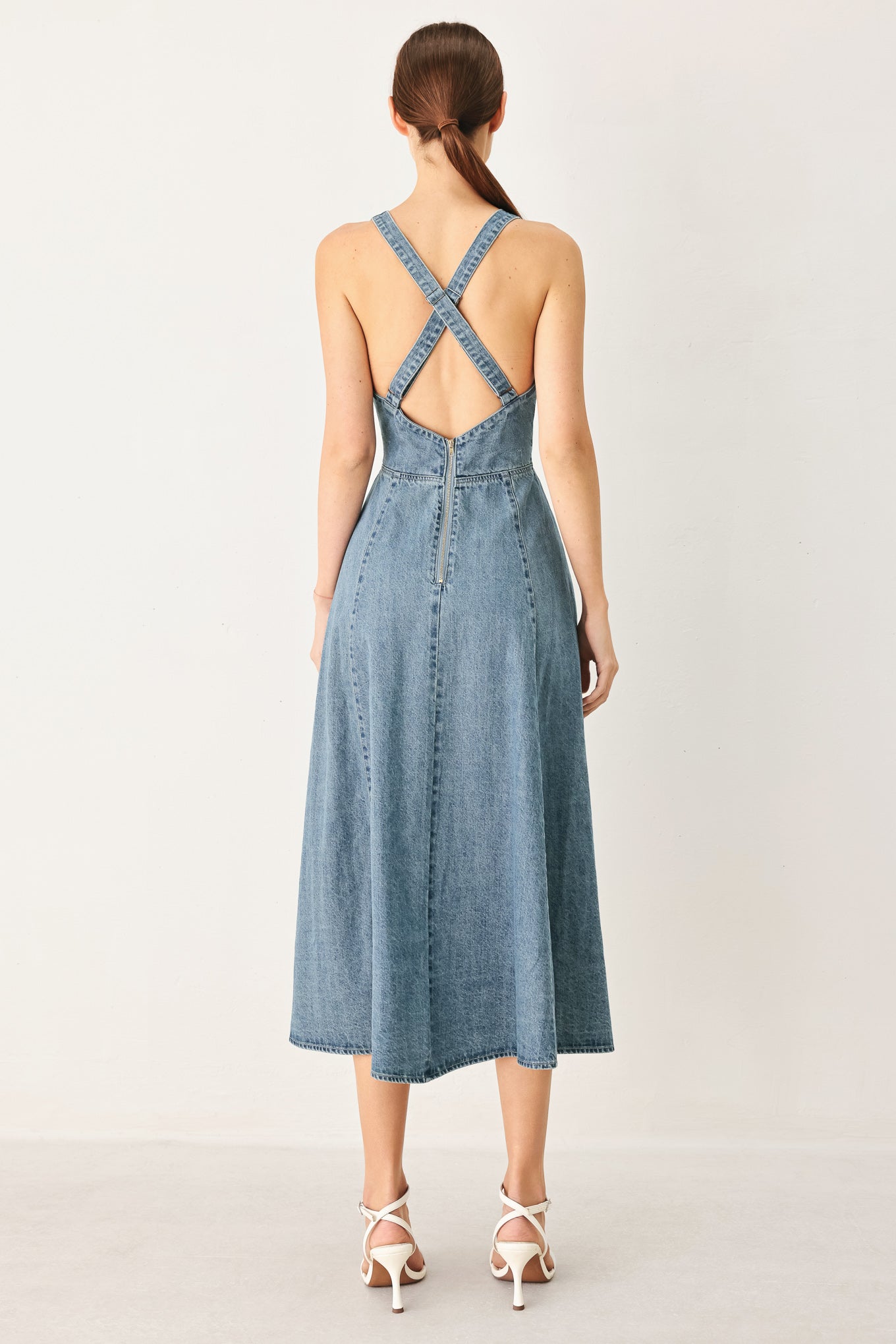 SUNDAY MUSE V-NECK LIGHT DENIM MIDI DRESS