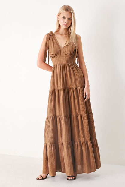 CALM BEAUTY BROWN MAXI DRESS