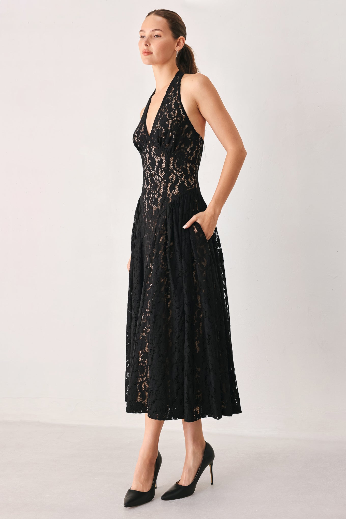 MIDNIGHT OBSIDIAN BLACK LACE HALTER MIDI DRESS