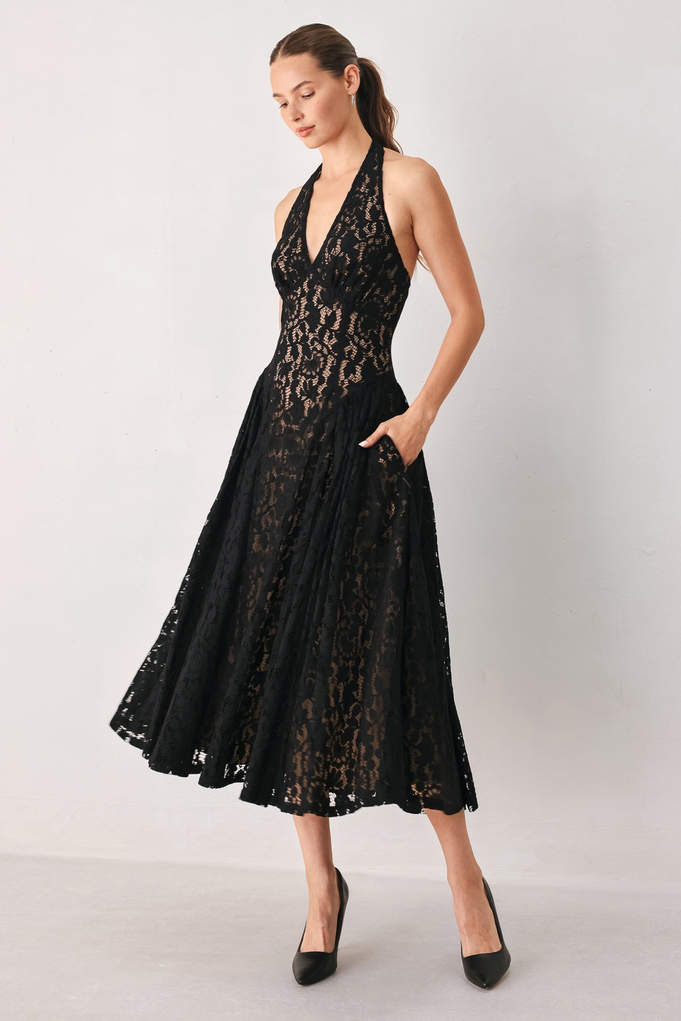 MIDNIGHT OBSIDIAN BLACK LACE HALTER MIDI DRESS