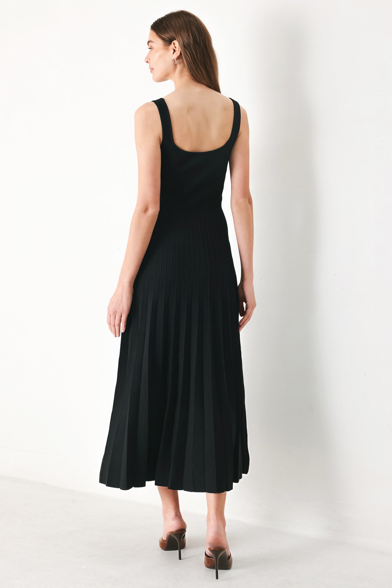 SWEATER KNIT MIDI DRESS WITH PLEATED SKIRT