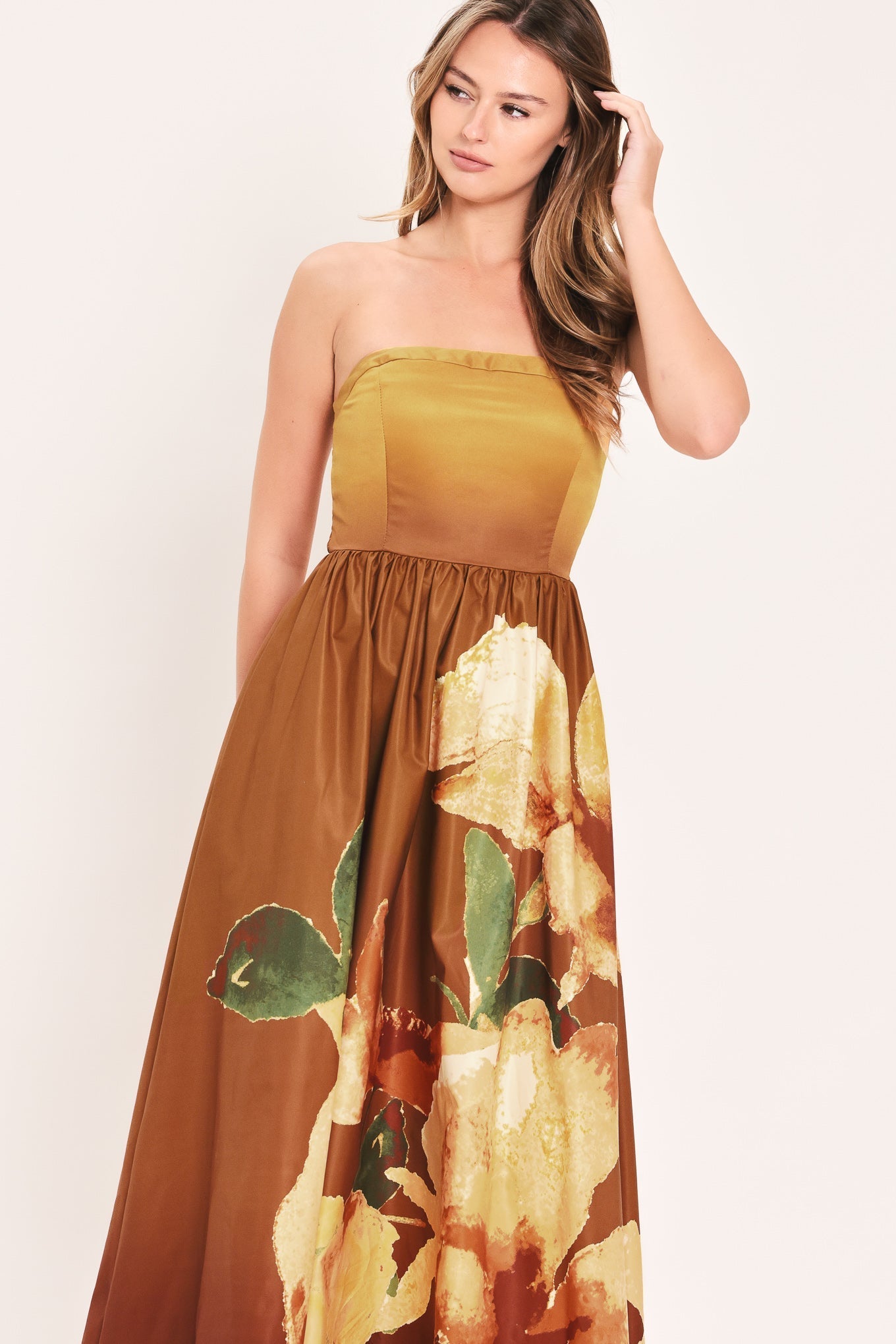 GOLDEN ROSE GLOW STRAPLESS FLORAL PRINT MAXI DRESS