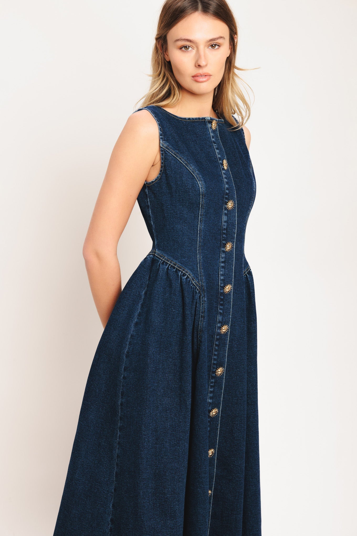 EFFORTLESS POLISH BUTTON FRONT DENIM MIDI DRESS
