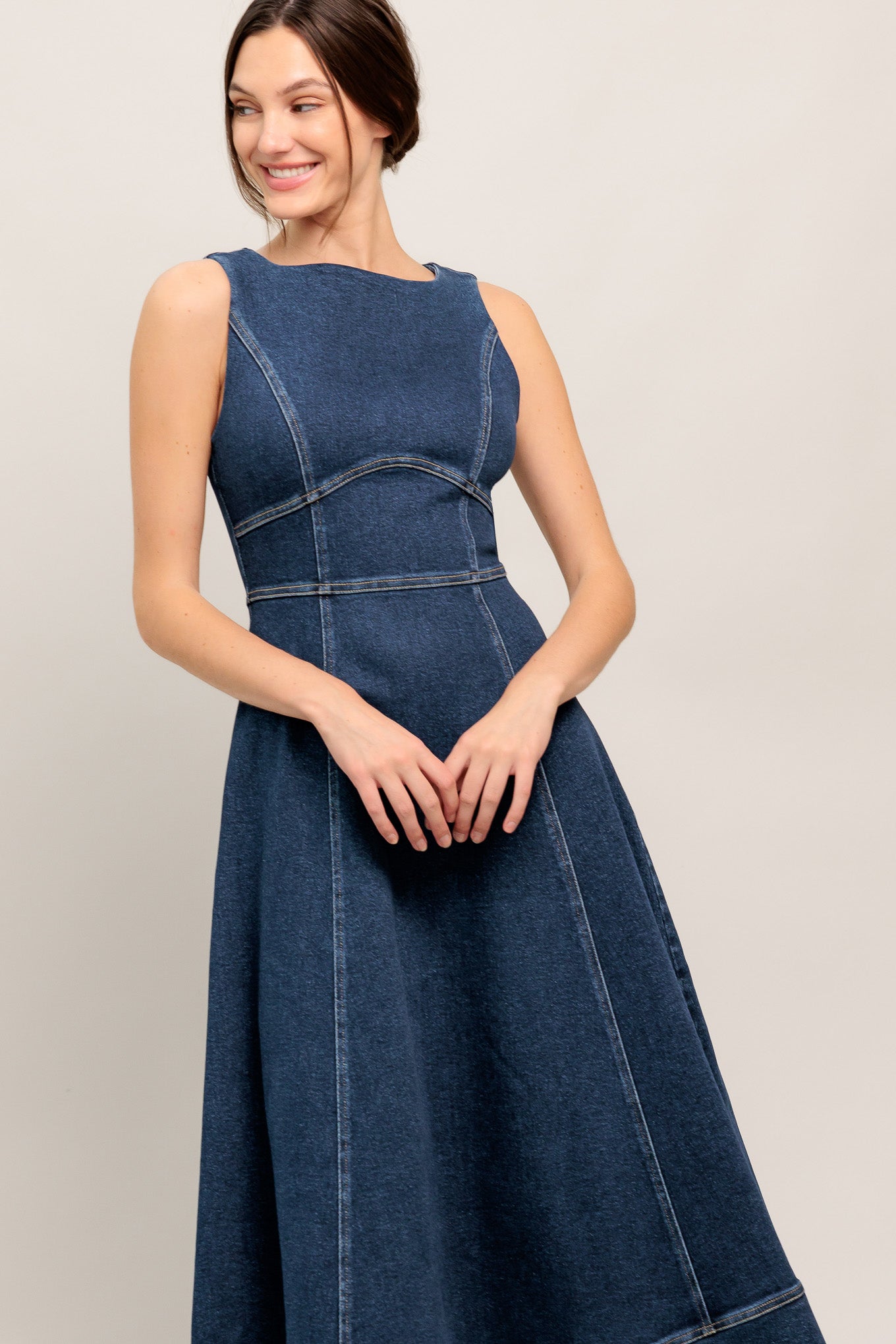 SIMPLE STATEMENT SLEEVELESS DENIM MIDI DRESS