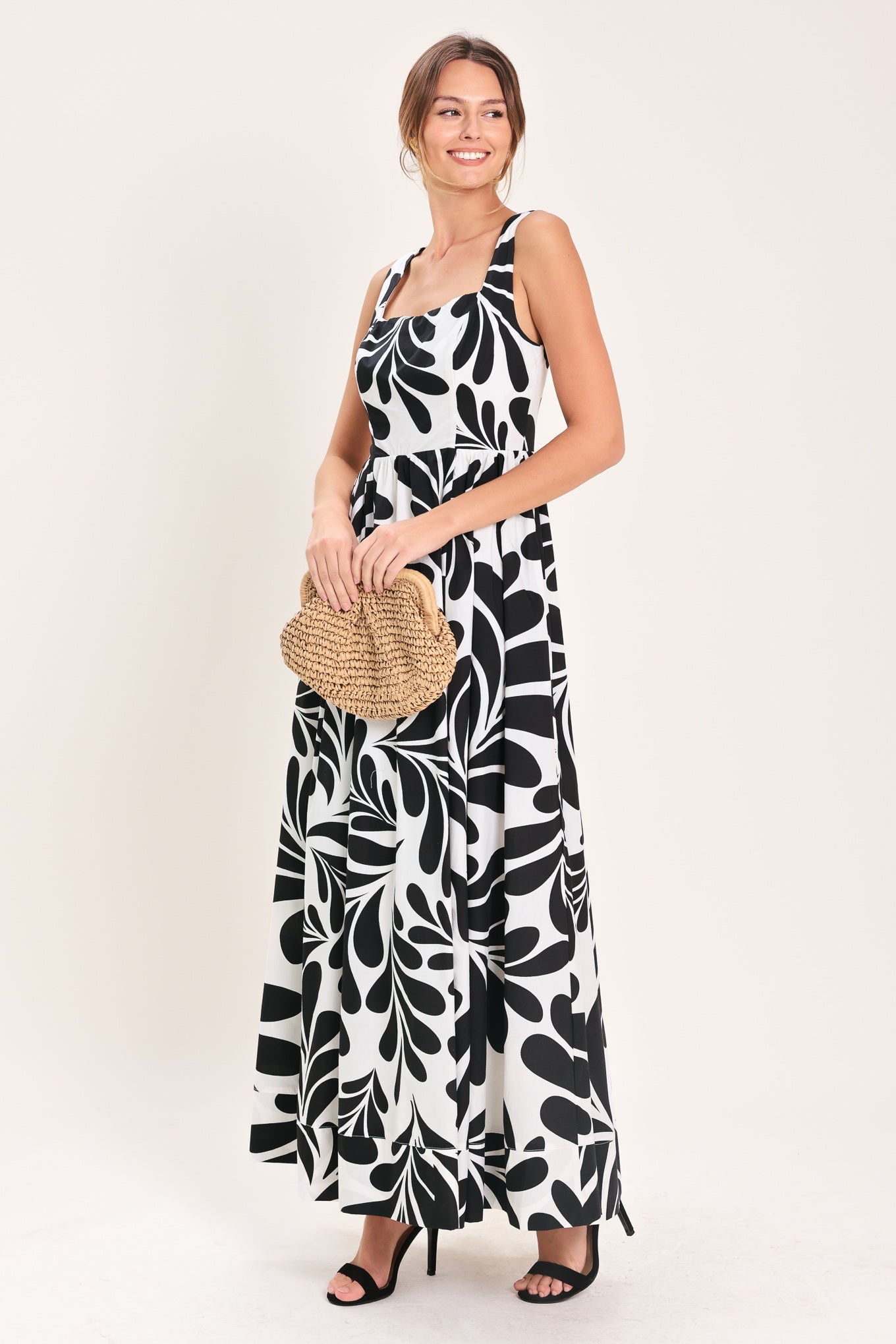 MONO BLOOM MAXI DRESS WITH KEYHOLE BACK