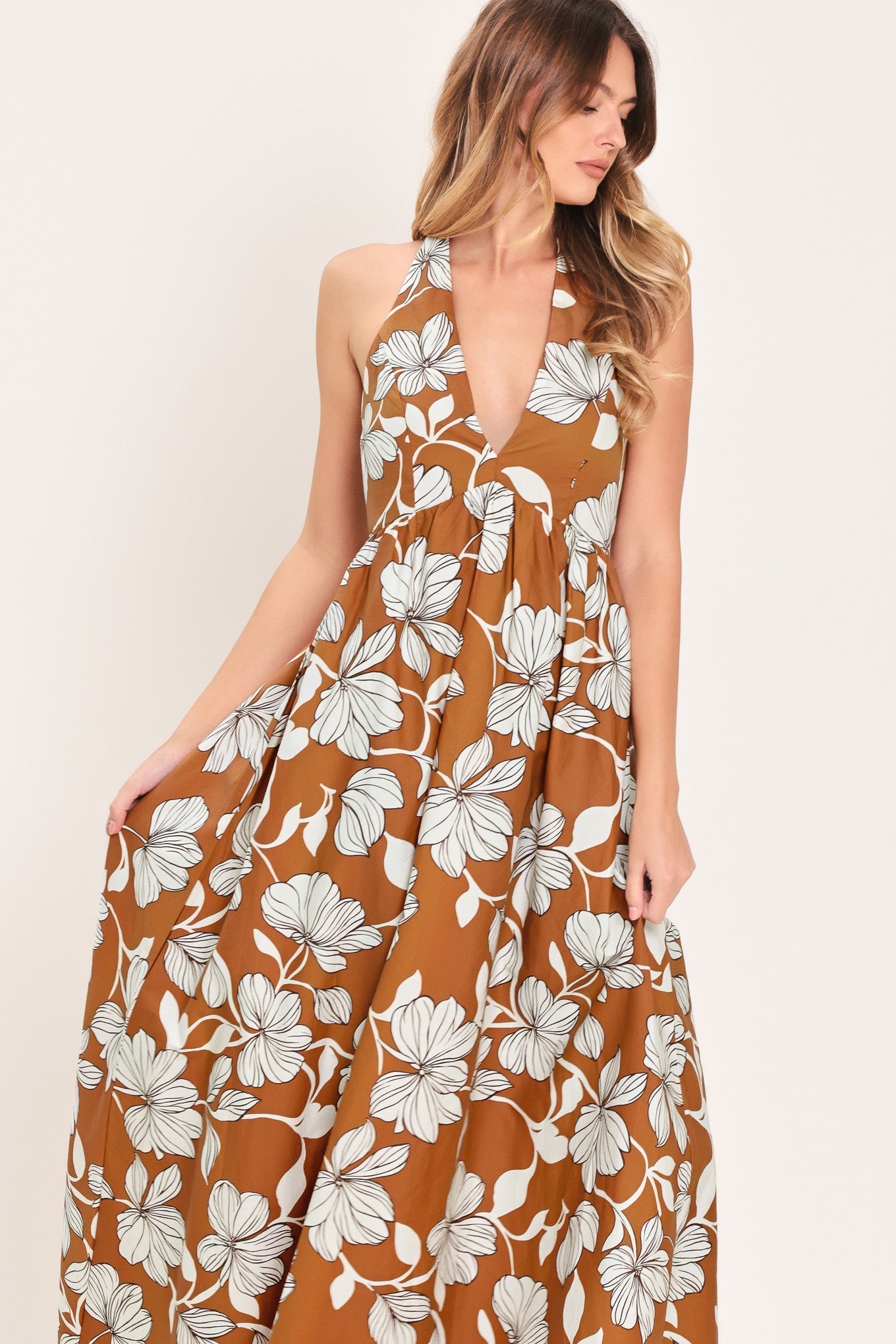 GOLDEN ISLE FLORAL MAXI DRESS
