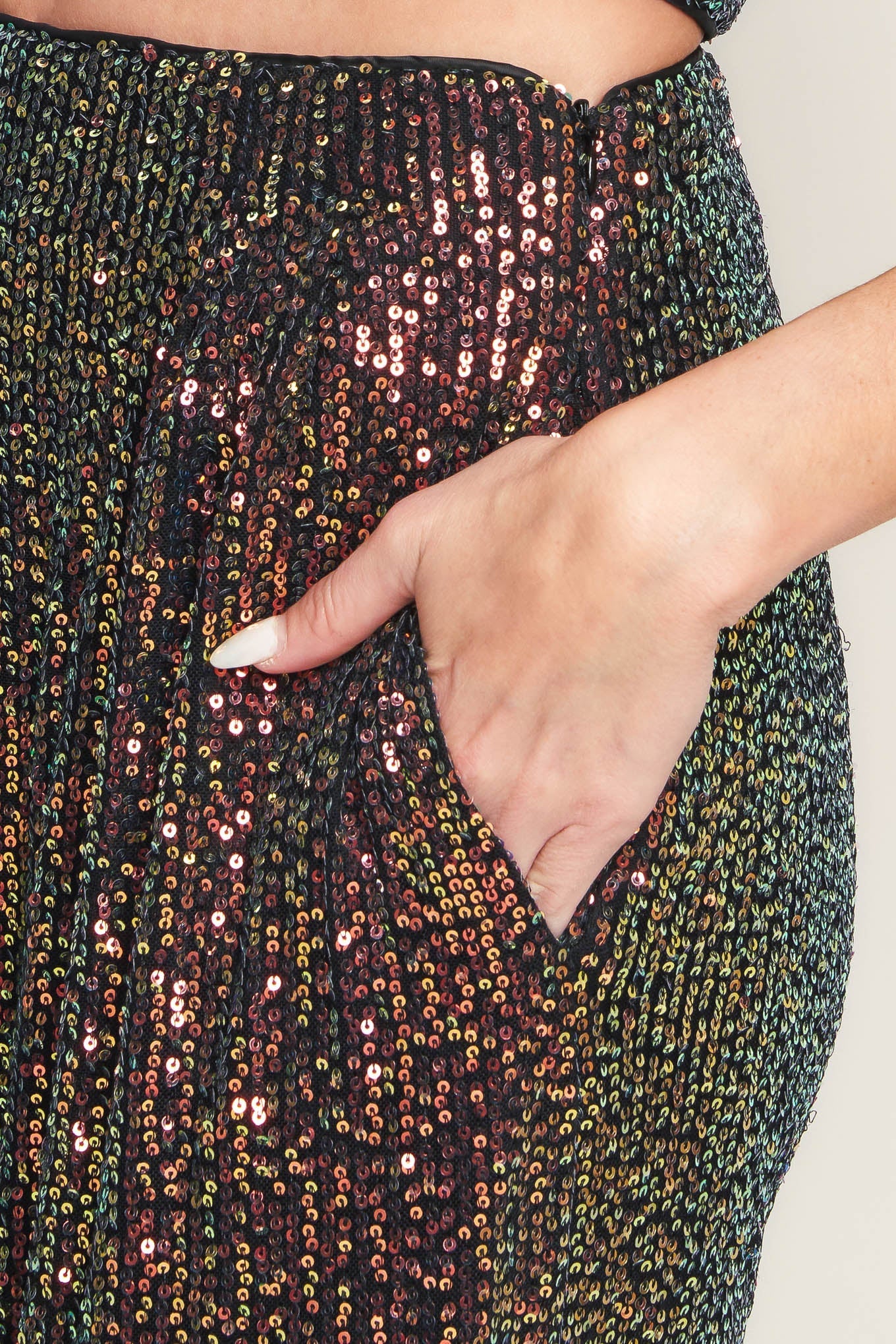 CHARMING COMPOSURE SPARKLY SEQUIN CROP TOP & PANT SET