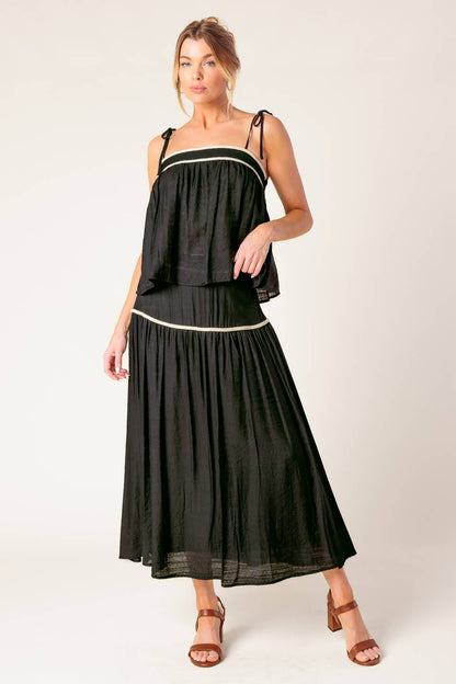 DIVIDE AND CONTOUR TOP & SKIRT SET BLACK