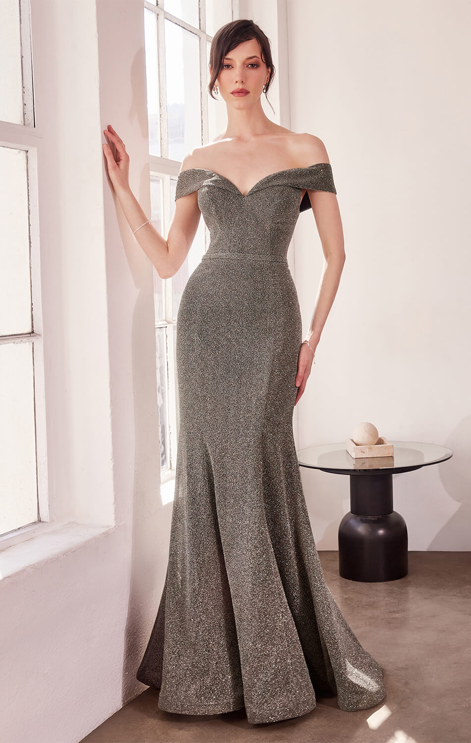 Hollywood Gown Off-the-Shoulder Glitter Mermaid Dress