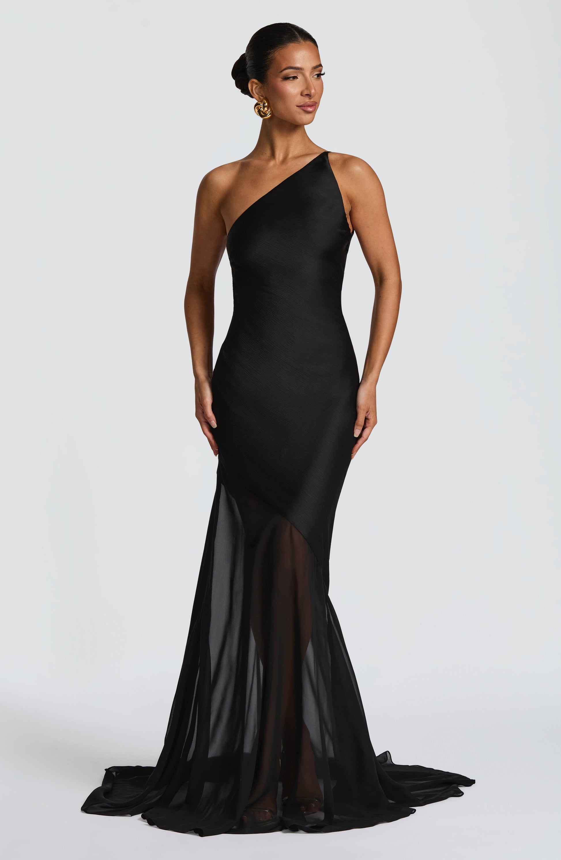 Fable Gown Black