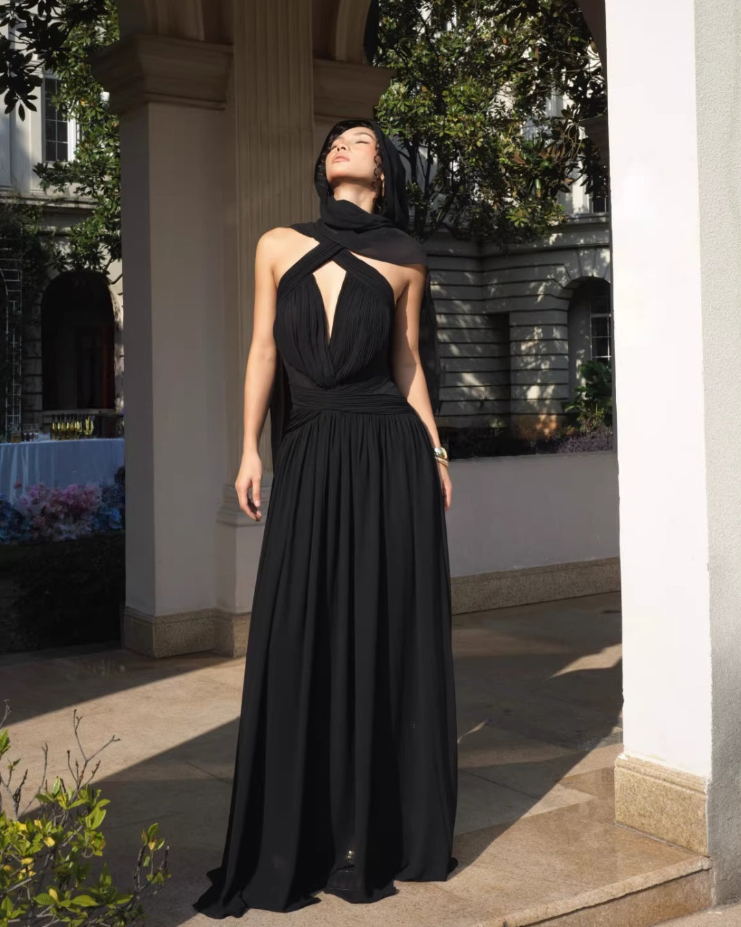 Jaya Gown Black
