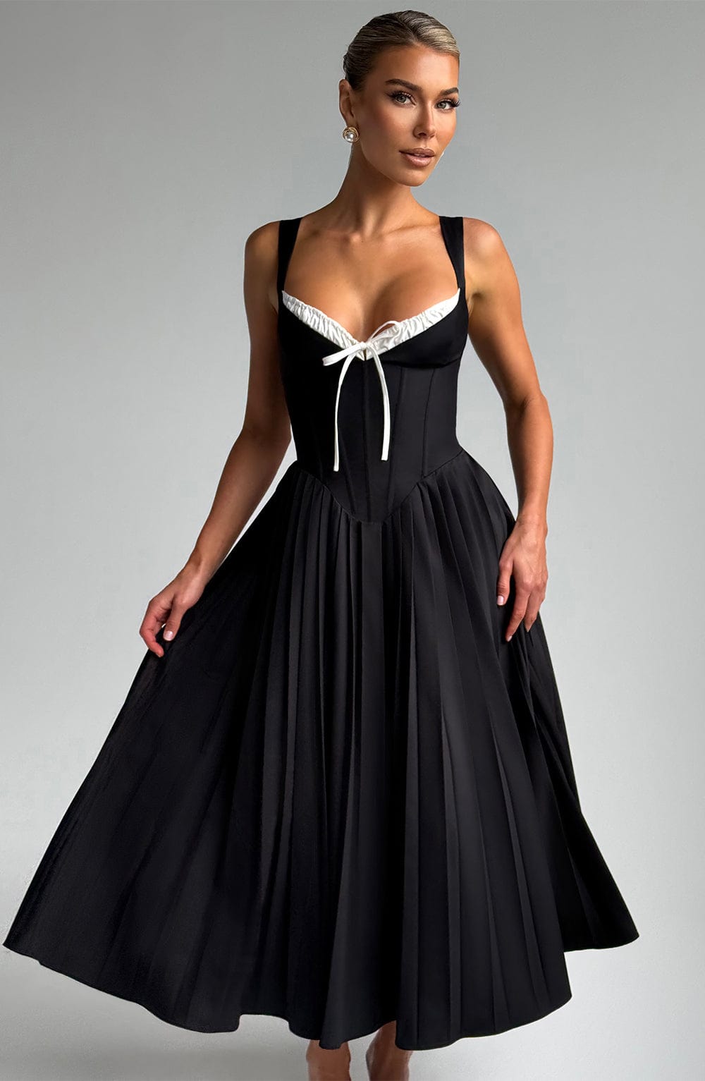 Natassia Midi Dress Black/White