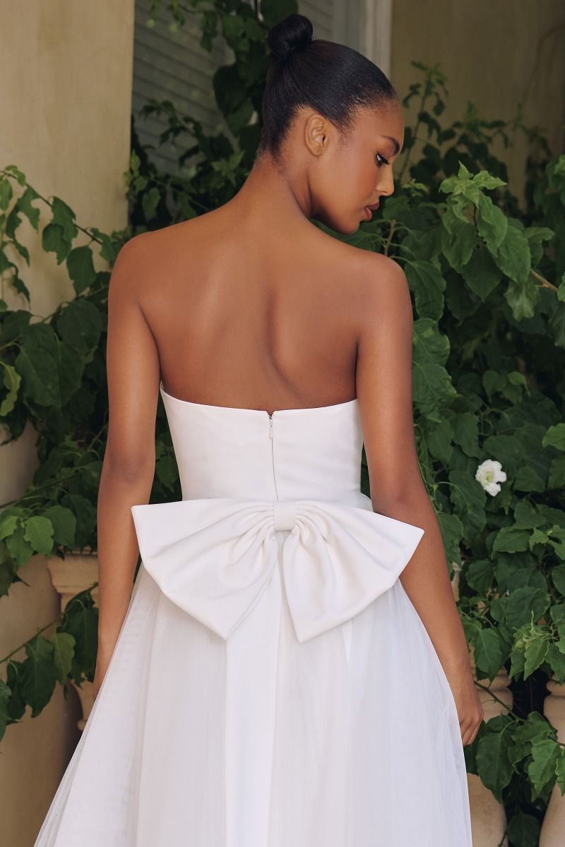 OPHELIA GOWN OFF-WHITE STRAPLESS A- DRESS WITH BOW